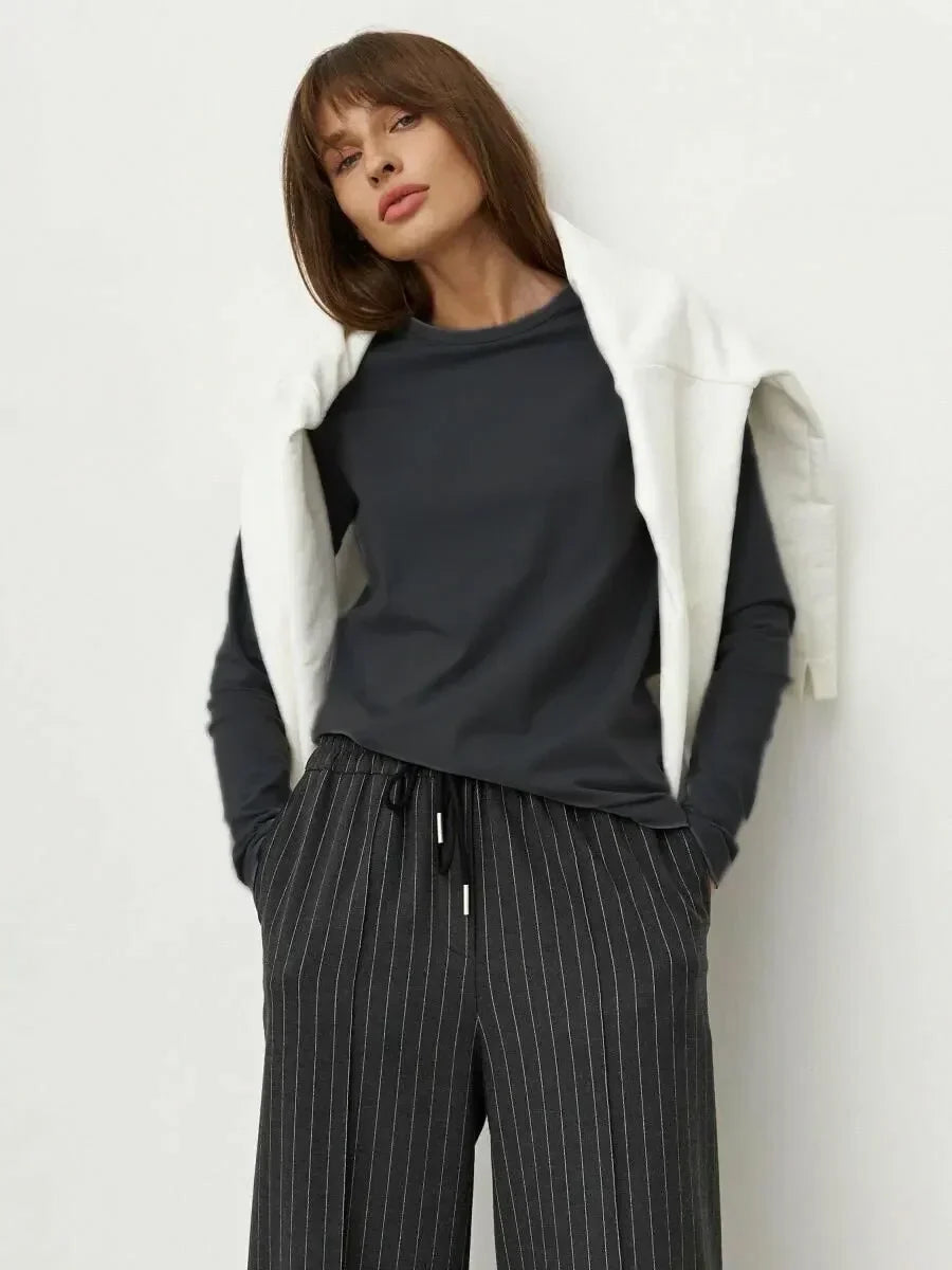 חולצה דגם- אלה